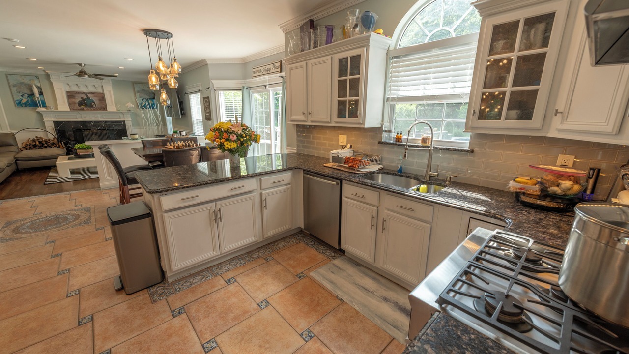 Photo of Kitchen in Manorville