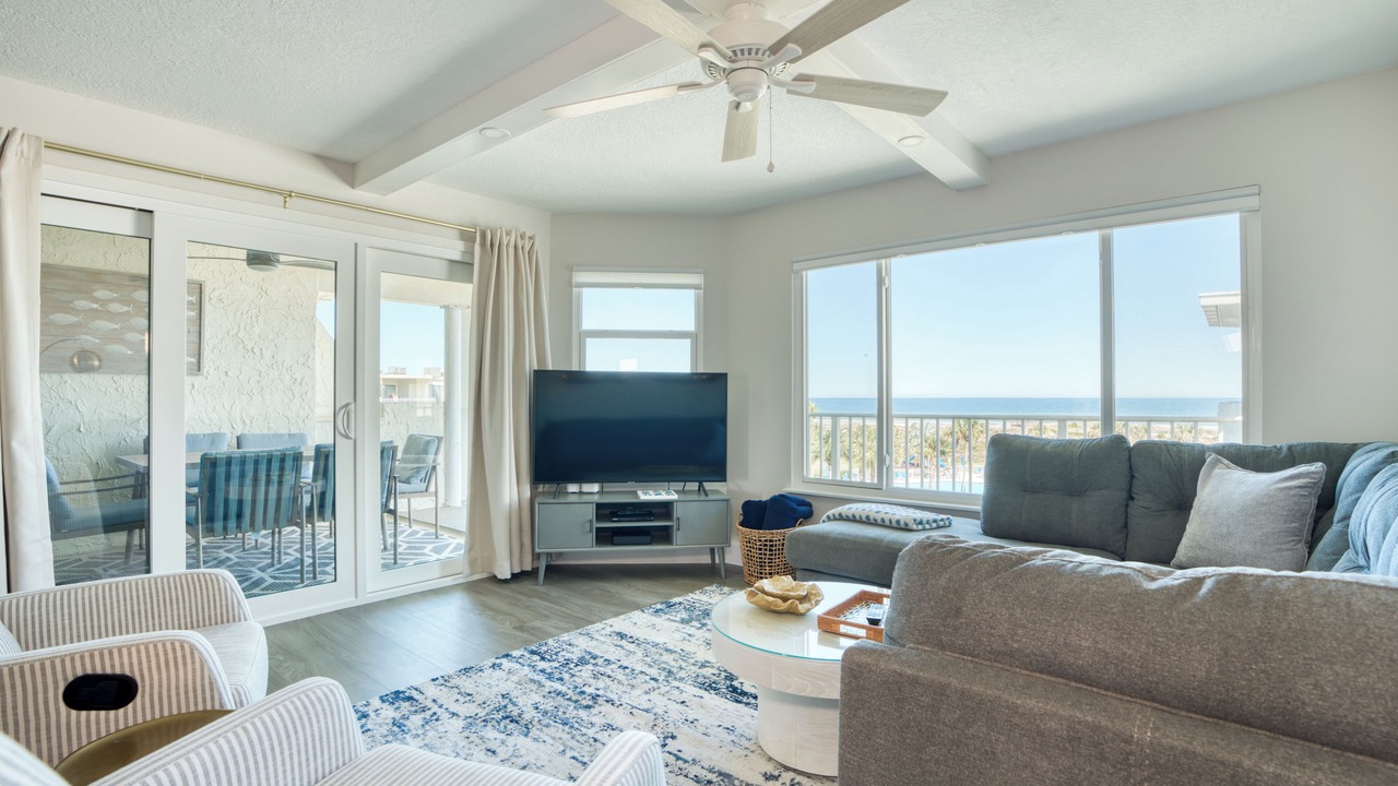 Photo of Livingroom in Butler Beach