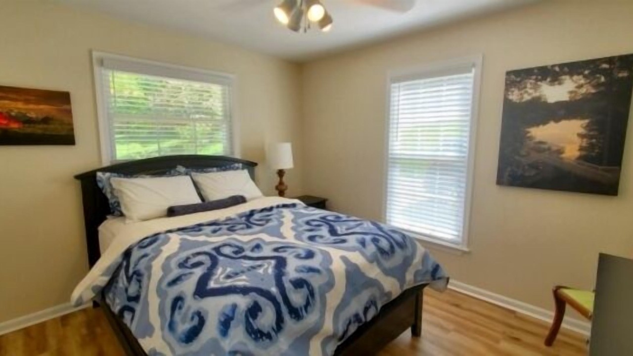 Photo of Bedroom in Huddleston