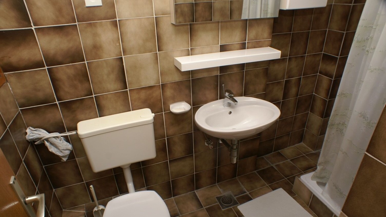 Photo of Bathroom in Duce