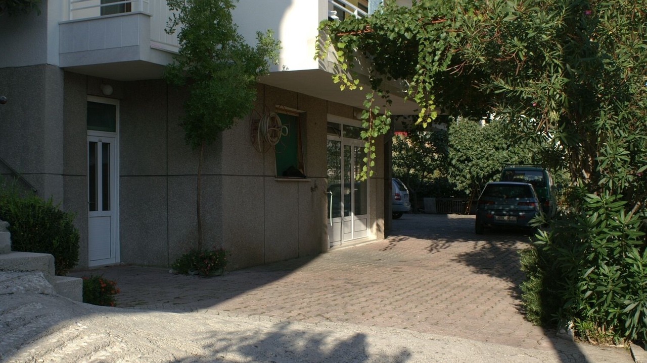 Photo of Others in Duce