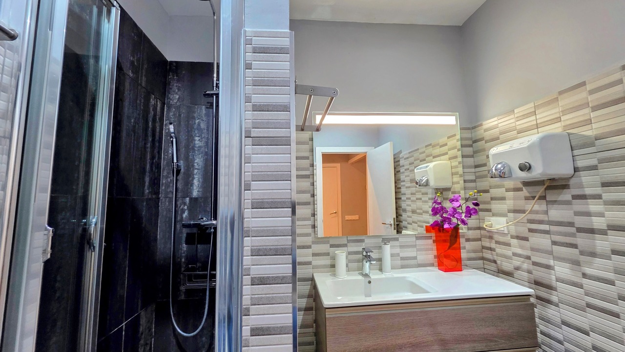 Photo of Bathroom in L'Antiga Esquerra de l'Eixample