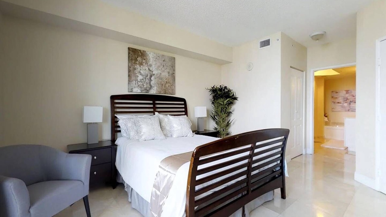 Photo of Others in Sunny Isles Beach
