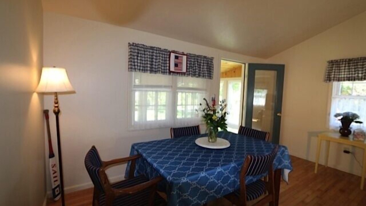 Photo of Livingroom in West Chatham