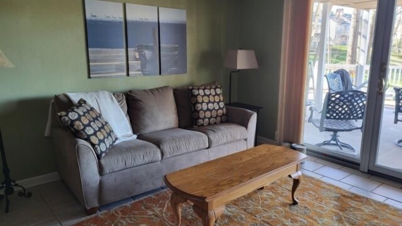 Photo of Livingroom in North Shore
