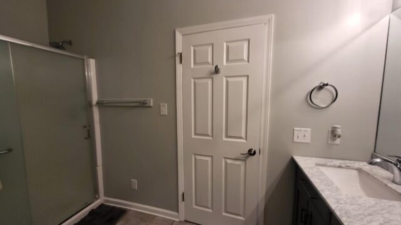 Photo of Bathroom in North Shore