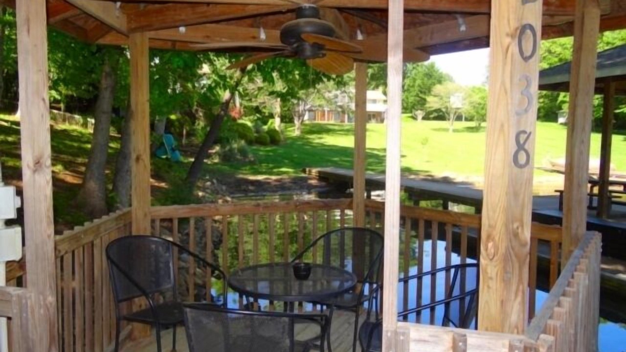Photo of Outdoor in Huddleston