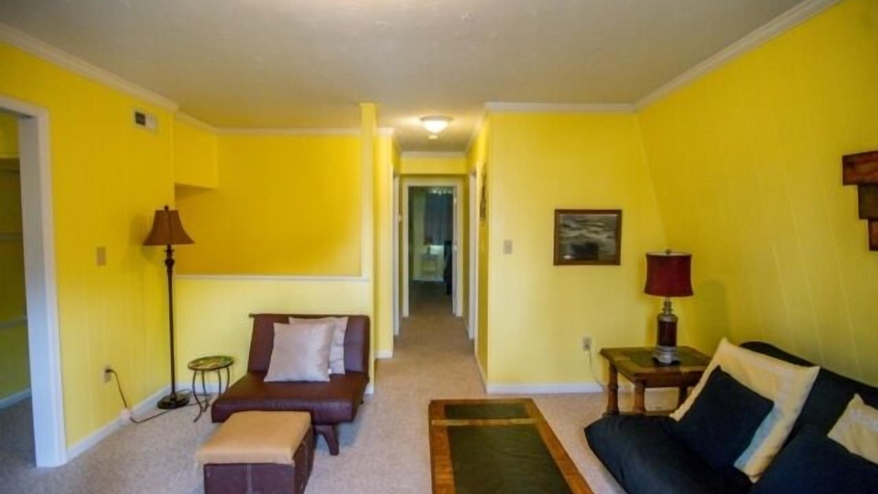 Photo of Livingroom in Huddleston