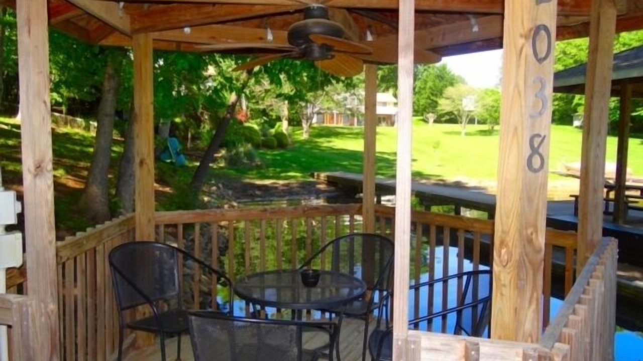 Photo of Outdoor in Huddleston