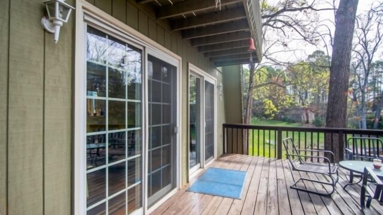 Photo of Outdoor in Huddleston