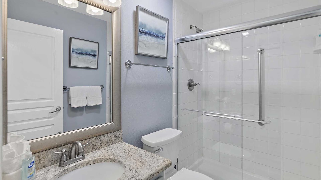 Photo of Bathroom in Avalon Beach Estates