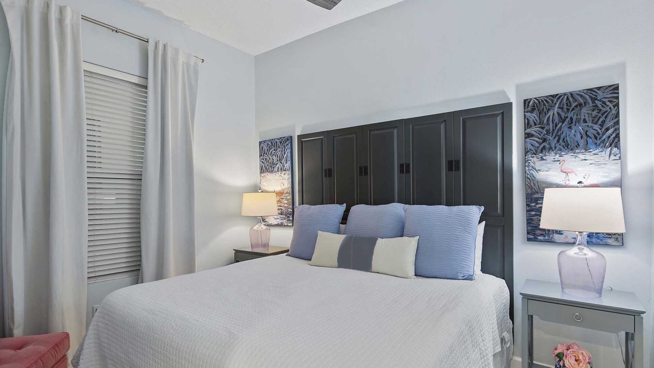 Photo of Bedroom in Avalon Beach Estates