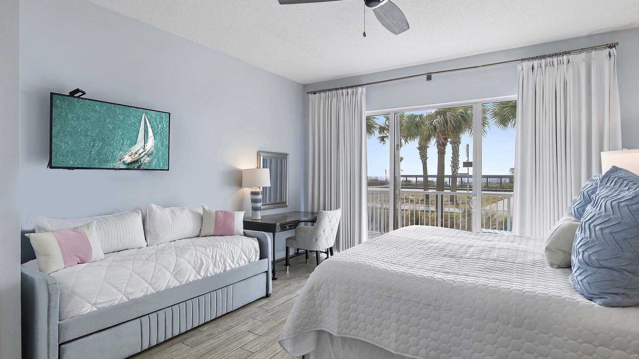 Photo of Others in Avalon Beach Estates