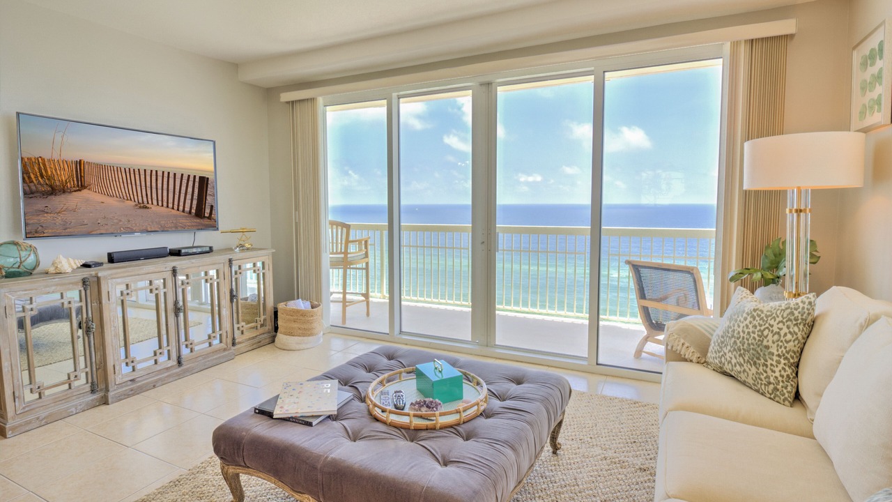 Photo of Livingroom in Miramar Beach