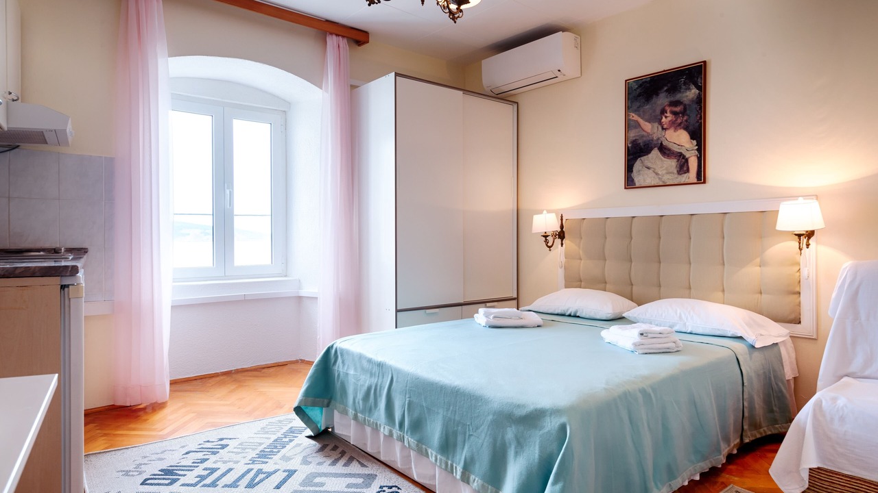 Photo of Bedroom in Komiza