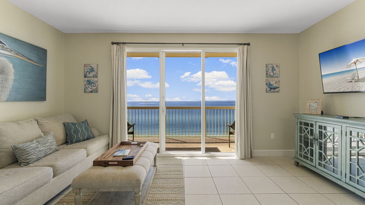 Photo of Livingroom in Miramar Beach