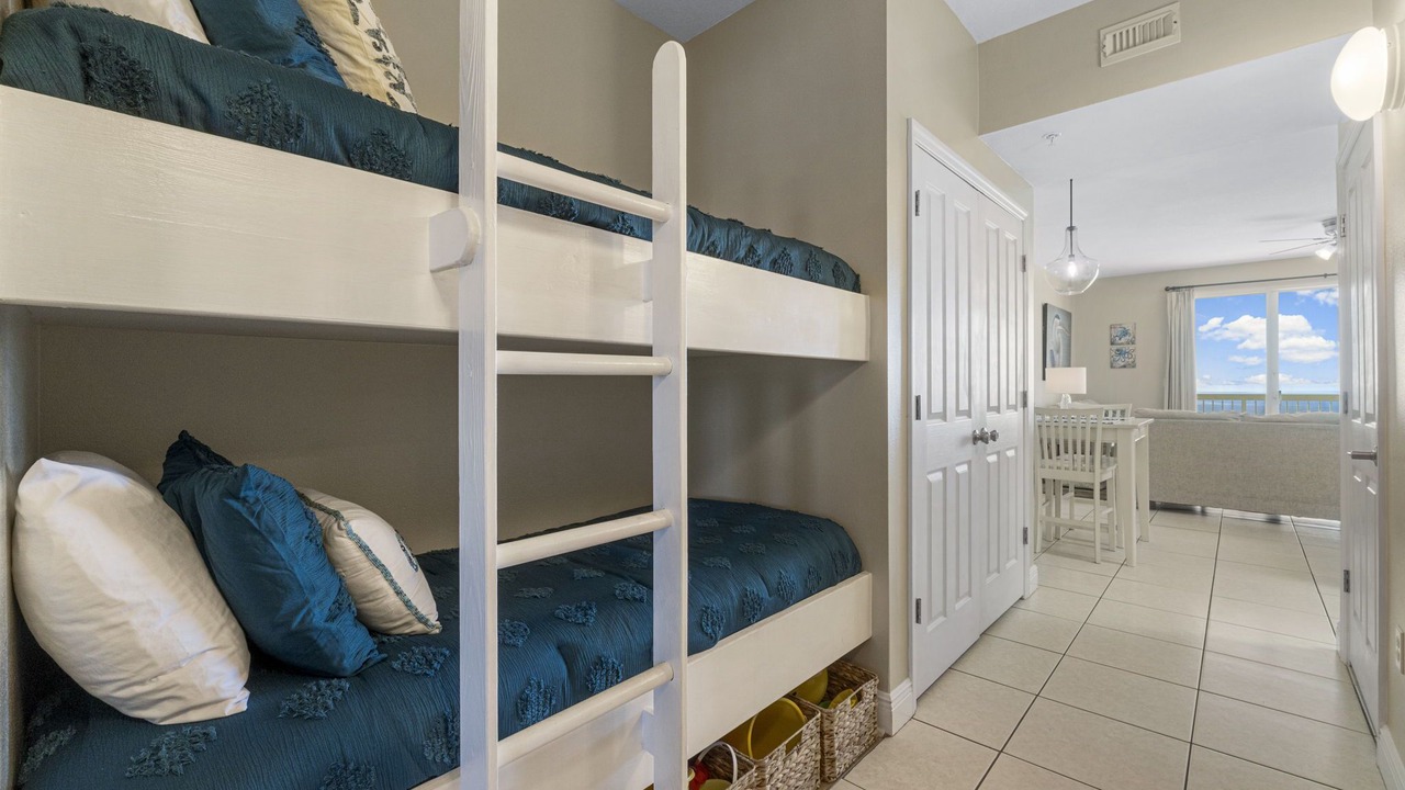 Photo of Bedroom in Miramar Beach