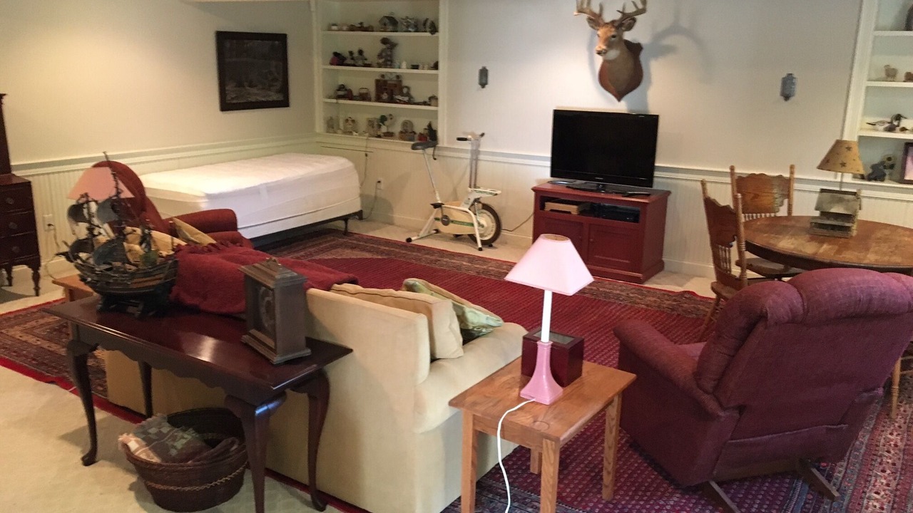 Photo of Livingroom in North Falmouth