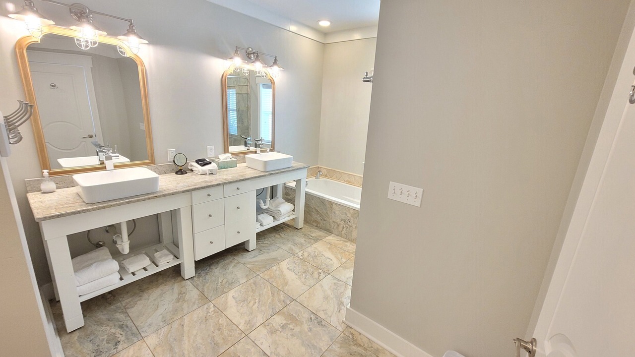 Photo of Bathroom in Seacrest Beach