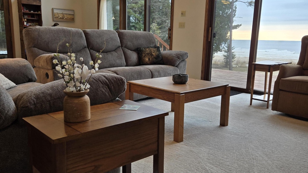Photo of Livingroom in Manistique