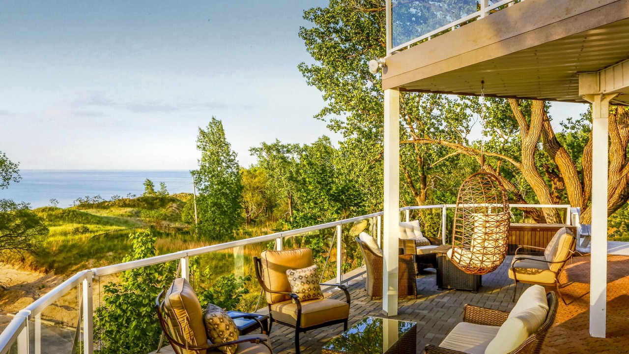 Photo of Patio Balcony in Miller Beach