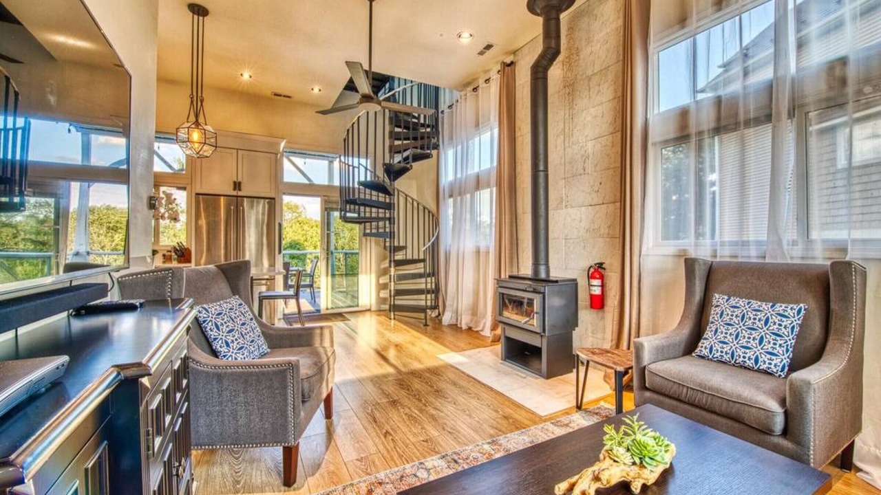 Photo of Livingroom in Miller Beach