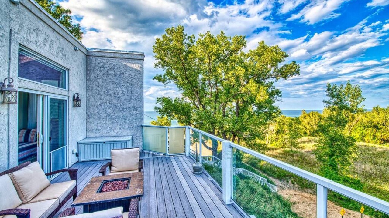 Photo of Patio Balcony in Miller Beach