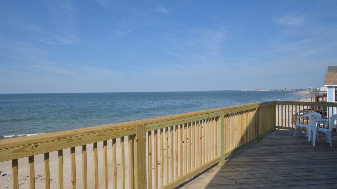 Photo of Patio Balcony in Chic's Beach