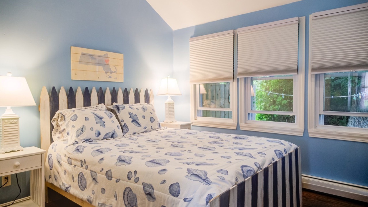 Photo of Bedroom in West Hyannisport