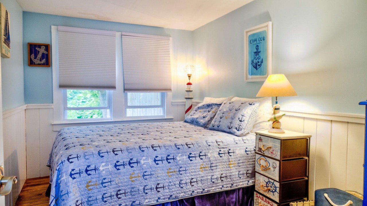 Photo of Bedroom in West Hyannisport