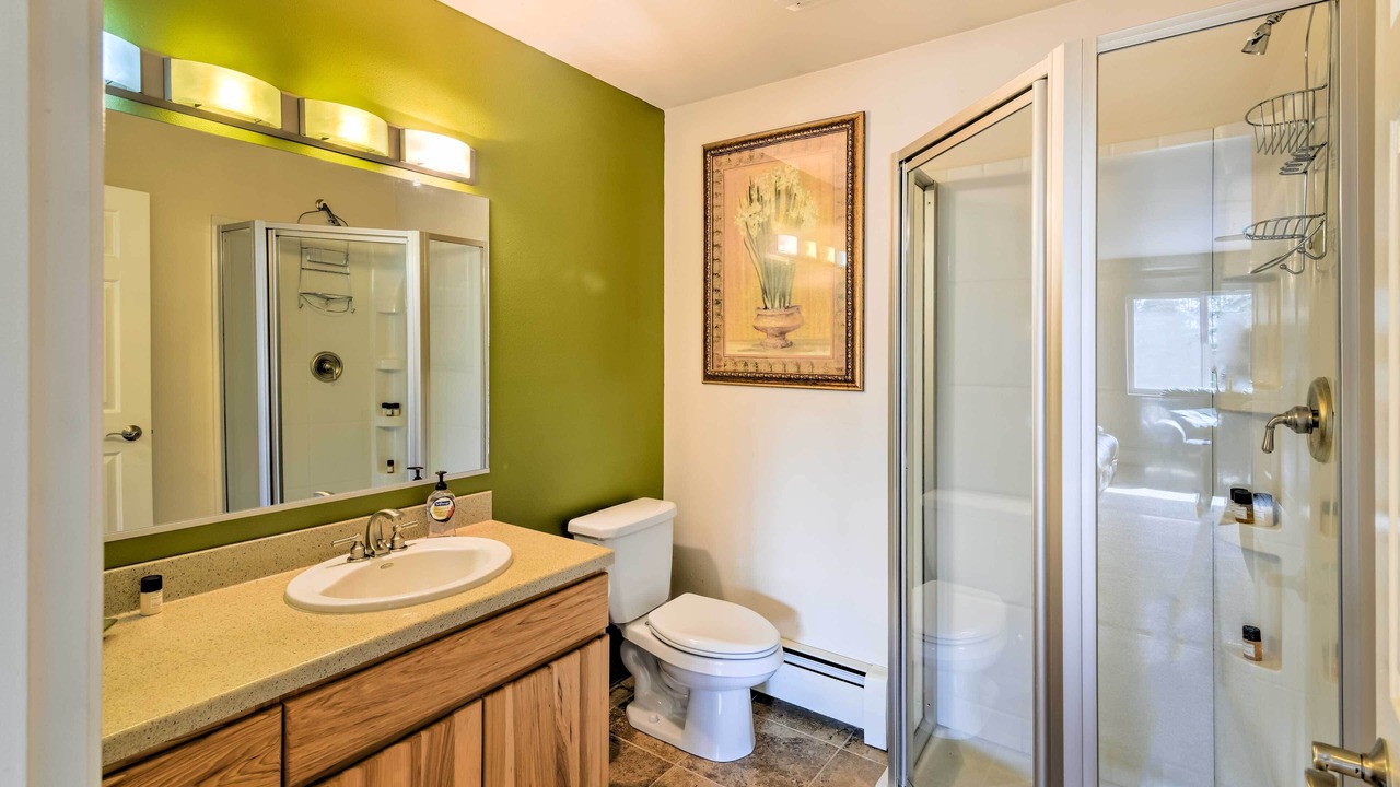Photo of Bathroom in Mid-Hillside
