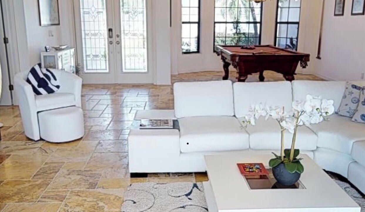 Photo of Livingroom in Pelican