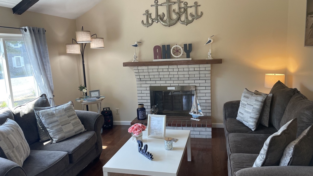 Photo of Livingroom in Dennis Port