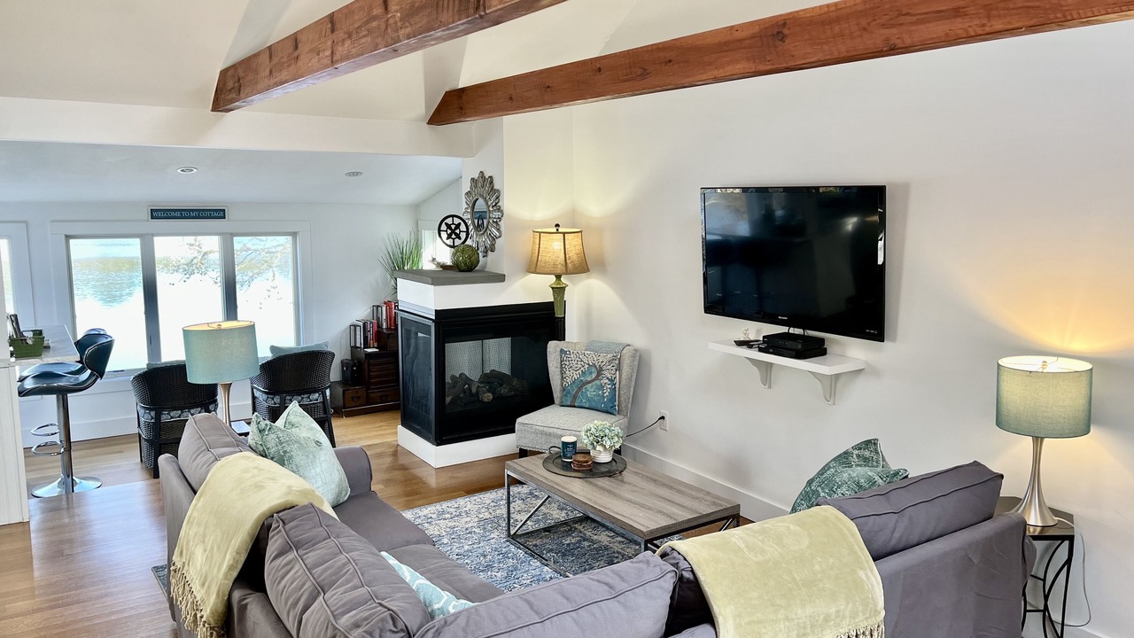 Photo of Livingroom in Dennis