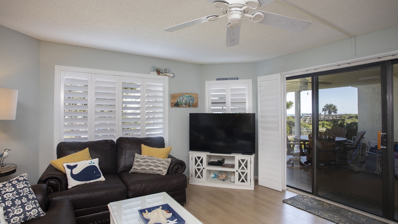 Photo of Livingroom in Butler Beach