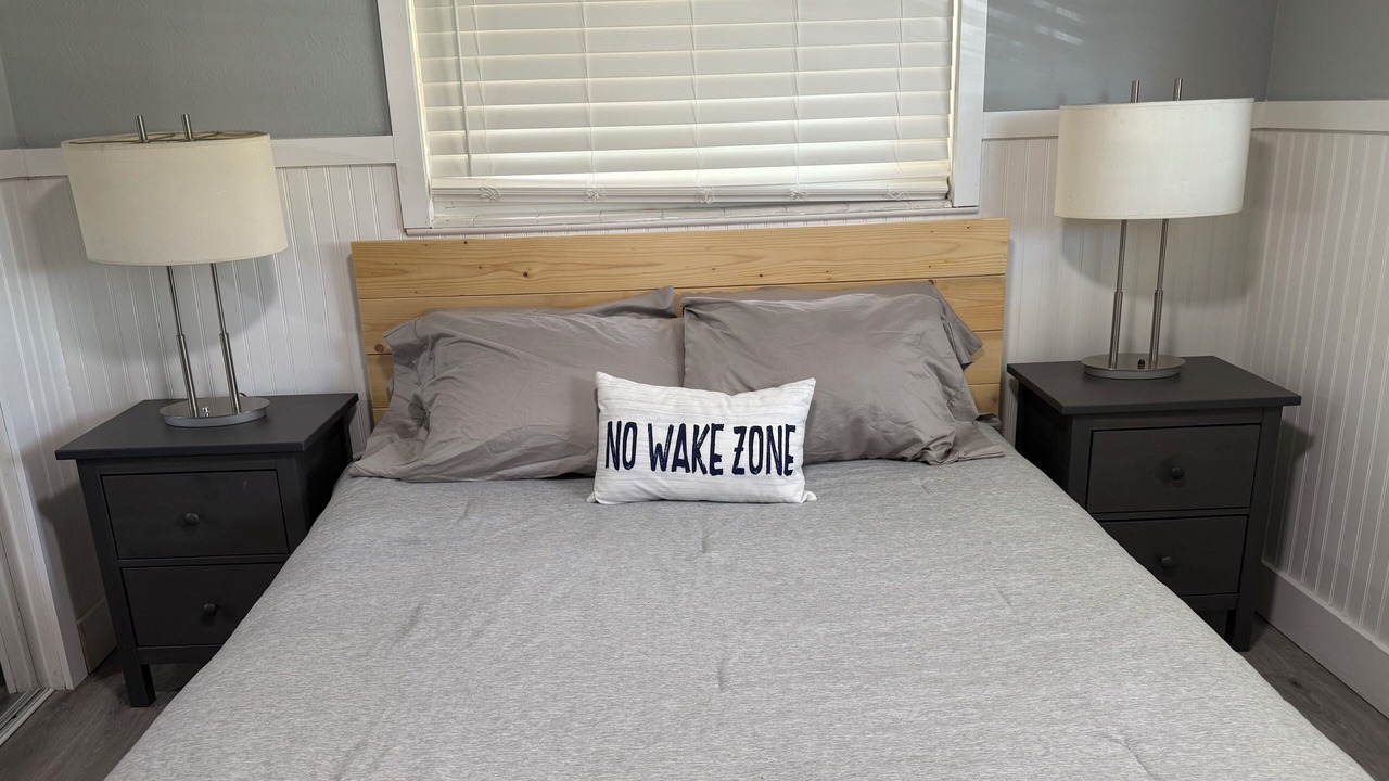 Photo of Bedroom in Yacht Club