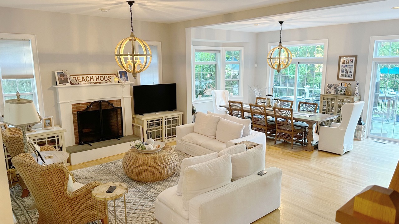Photo of Livingroom in Lion Head Beach