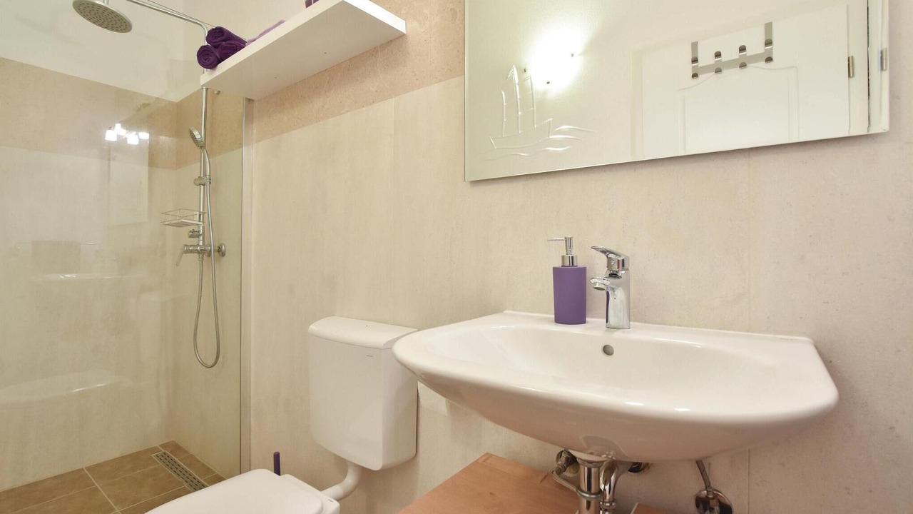 Photo of Bathroom in Pucisca