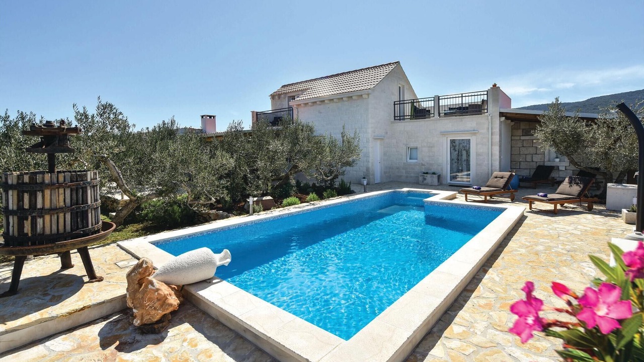 Photo of Outdoor in Pucisca