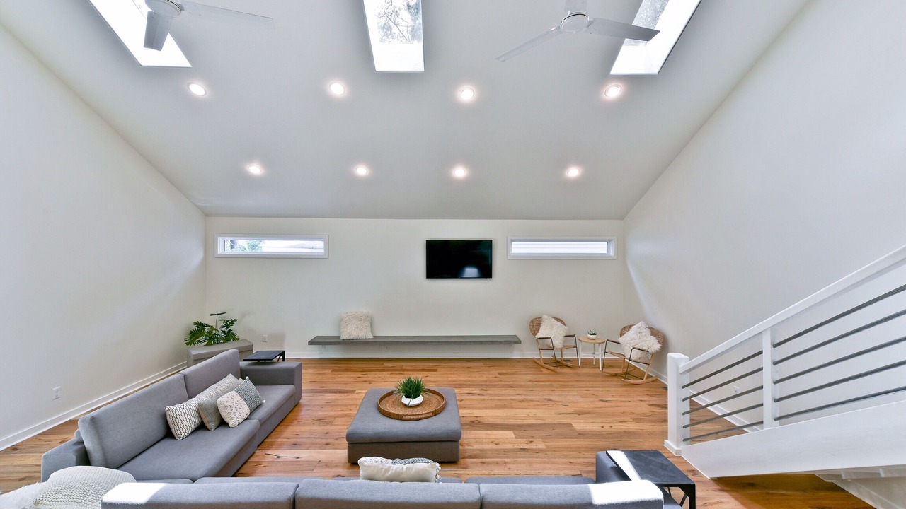 Photo of Livingroom in Northeast Virginia Beach