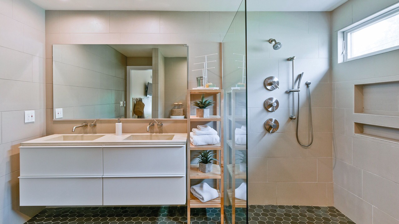 Photo of Bathroom in Northeast Virginia Beach