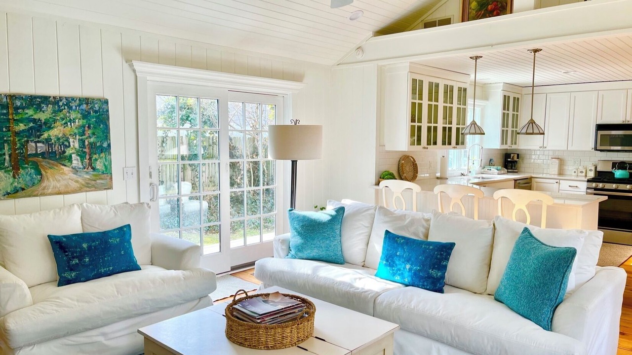 Photo of Livingroom in Lakeside
