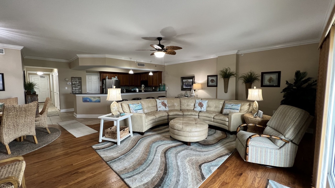 Photo of Livingroom in Mexico Beach