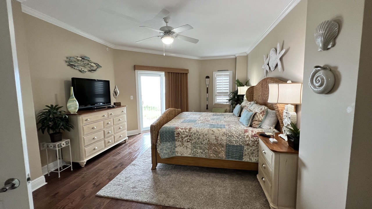 Photo of Bedroom in Mexico Beach