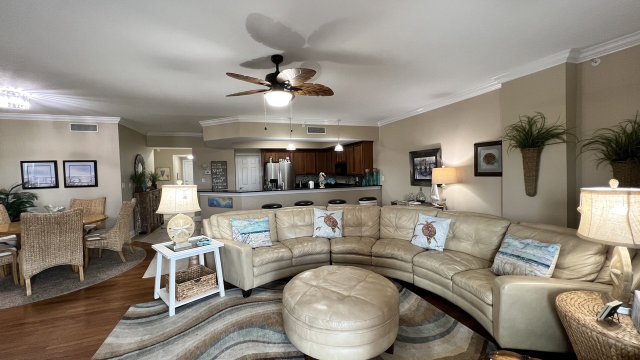 Photo of Livingroom in Mexico Beach