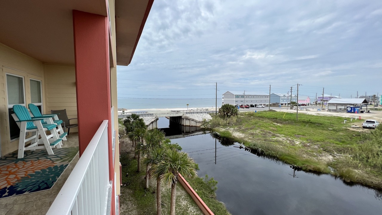Photo of Patio Balcony in Mexico Beach
