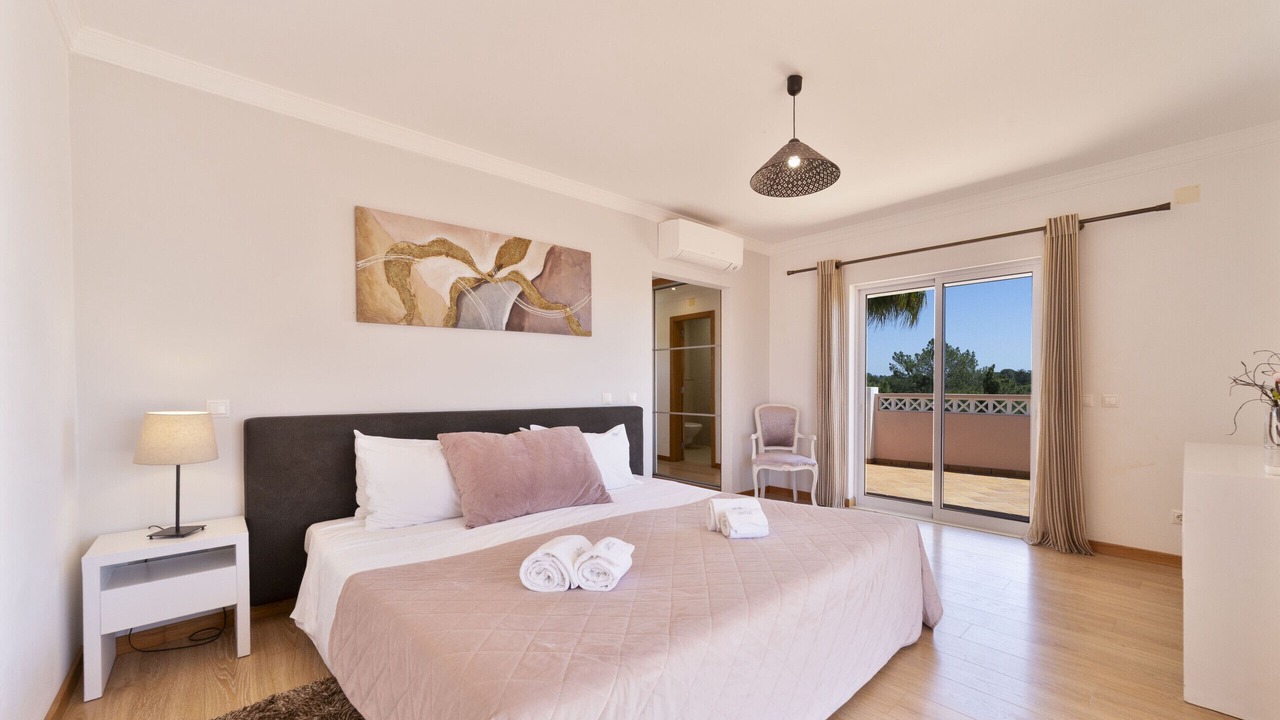 Photo of Bedroom in Albufeira
