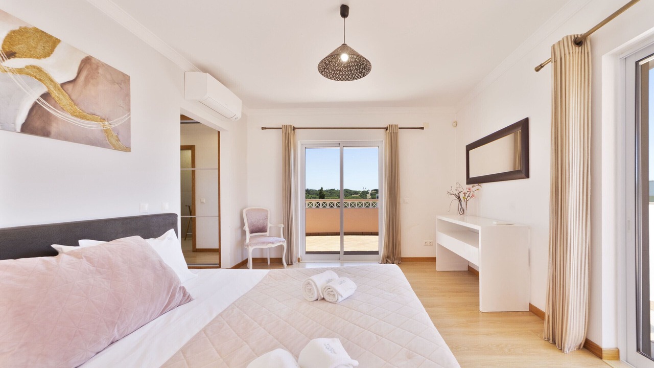 Photo of Bedroom in Albufeira