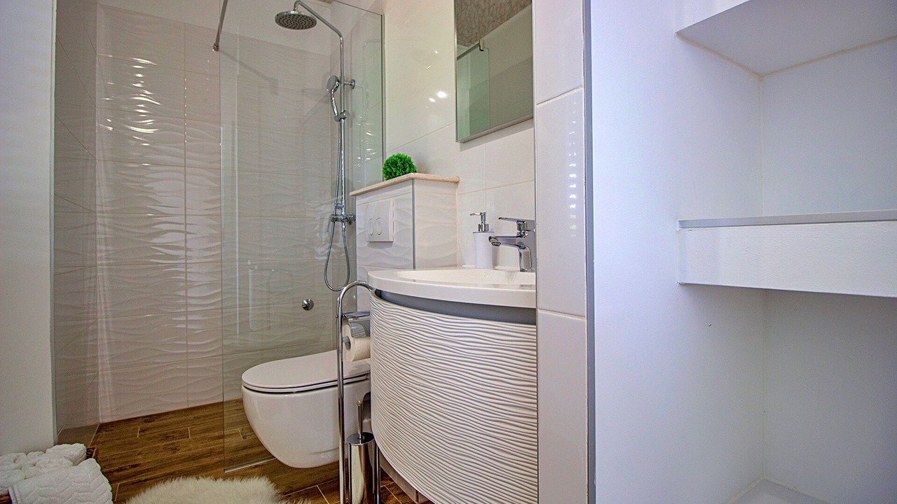 Photo of Bathroom in Zvecanje