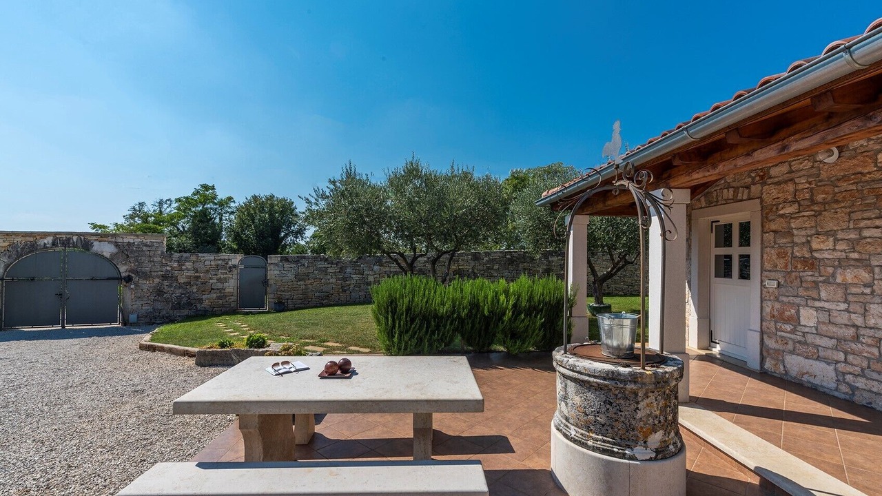 Photo of Outdoor in Mofardini